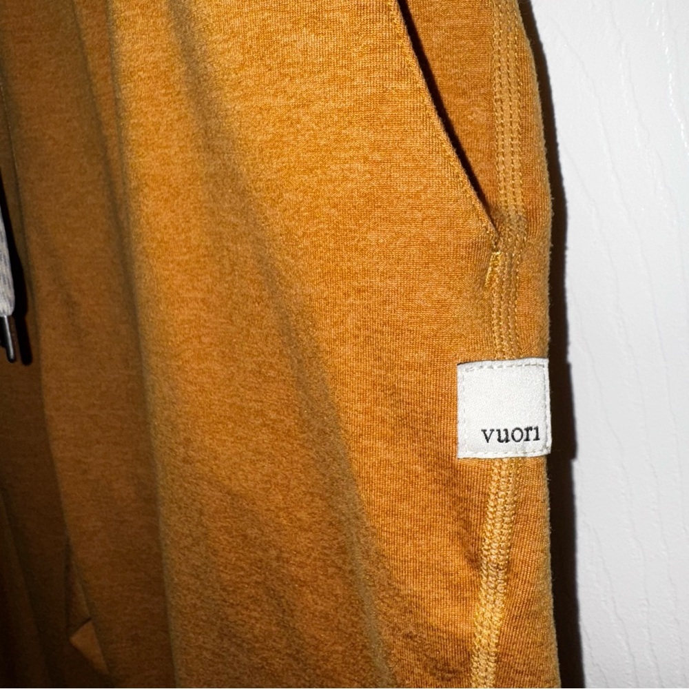 Vuori Performance Joggers - Picture 5 of 6